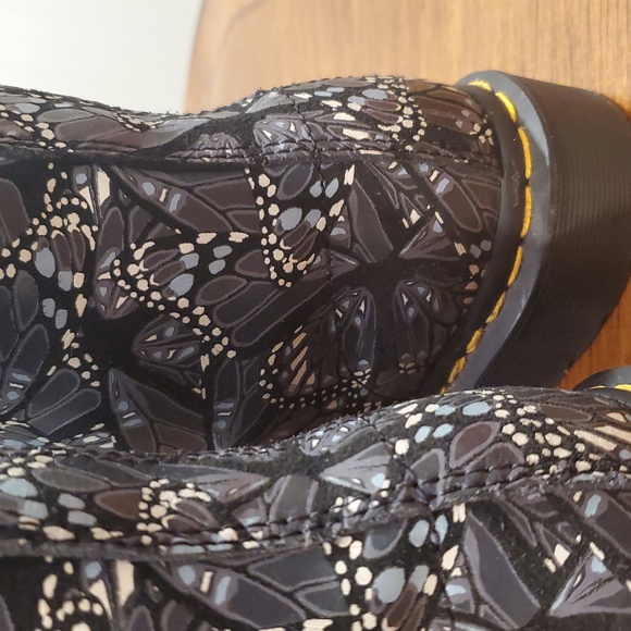 Like NEW Dr Martens Butterfly Pascal Boots - Picture 10 of 13